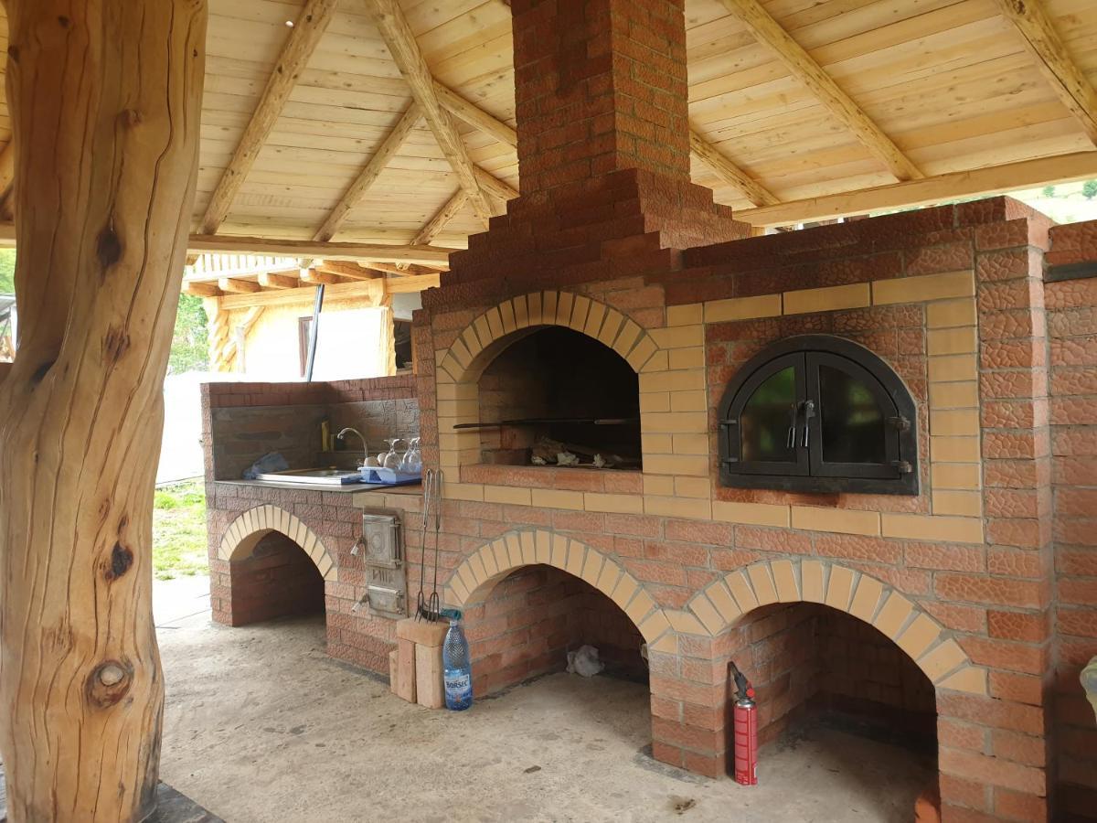 Casa Tucan Ceahlău 外观 照片