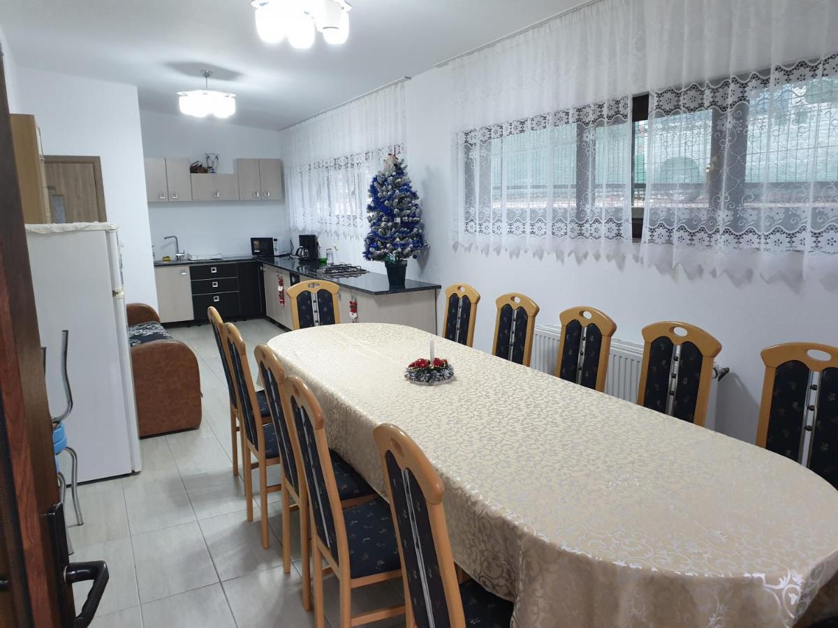 Casa Tucan Ceahlău 外观 照片