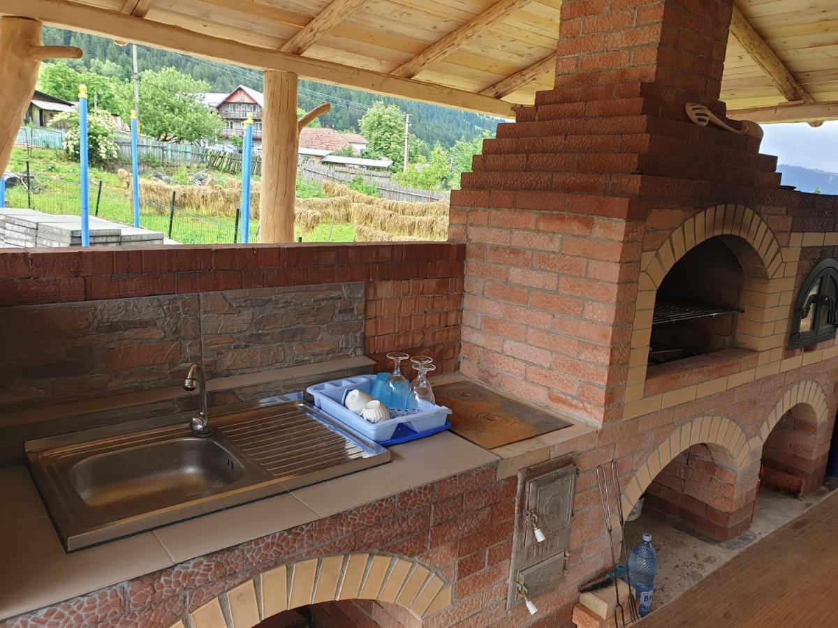 Casa Tucan Ceahlău 外观 照片